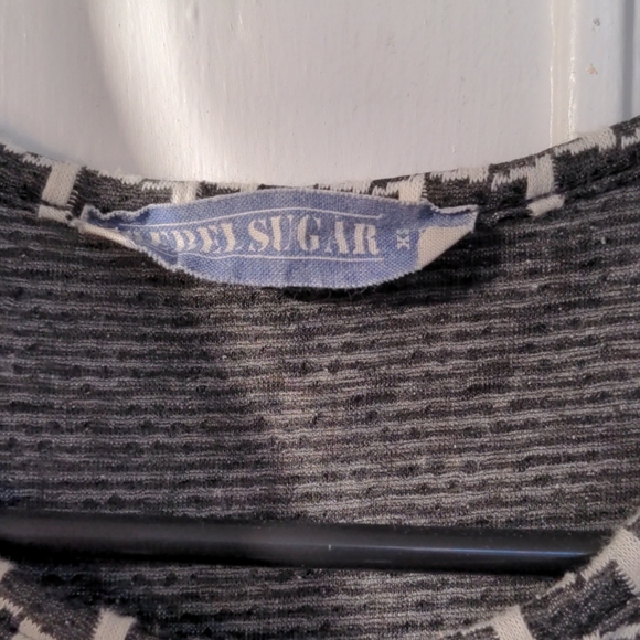 Patterned clinched flare dress - Picture 3 of 3